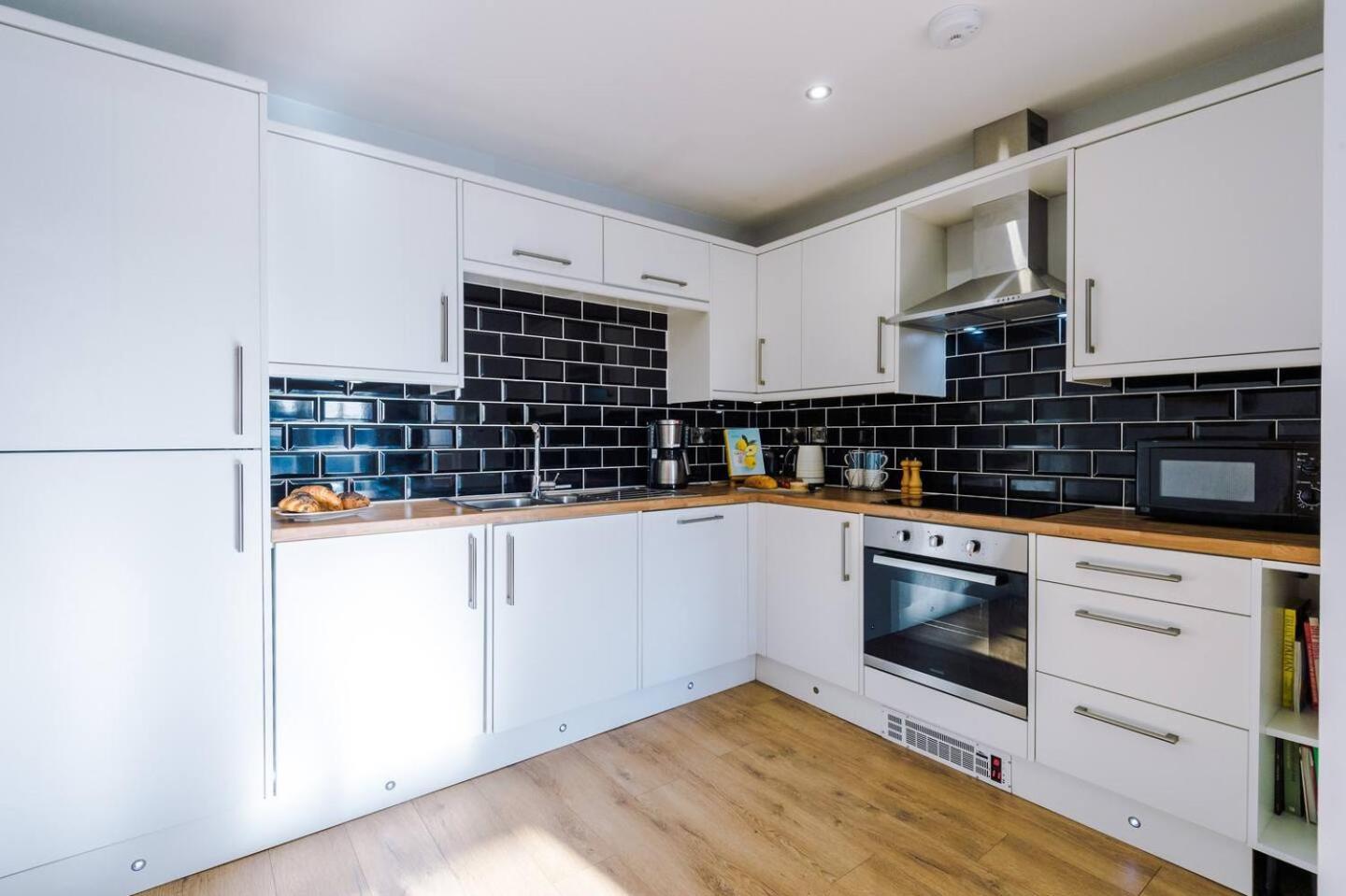 Stunning 2Bedroom 2Bathroom Apt With Parking Space Sheffield Buitenkant foto